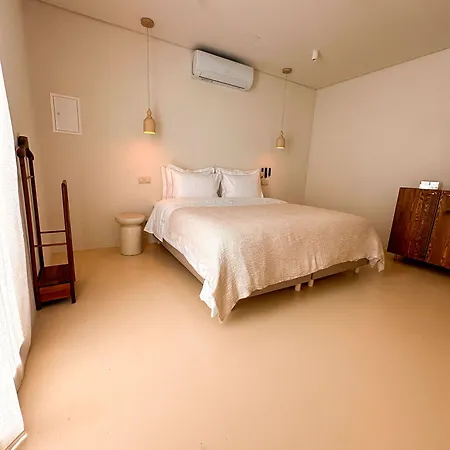 Terracotta House 4*